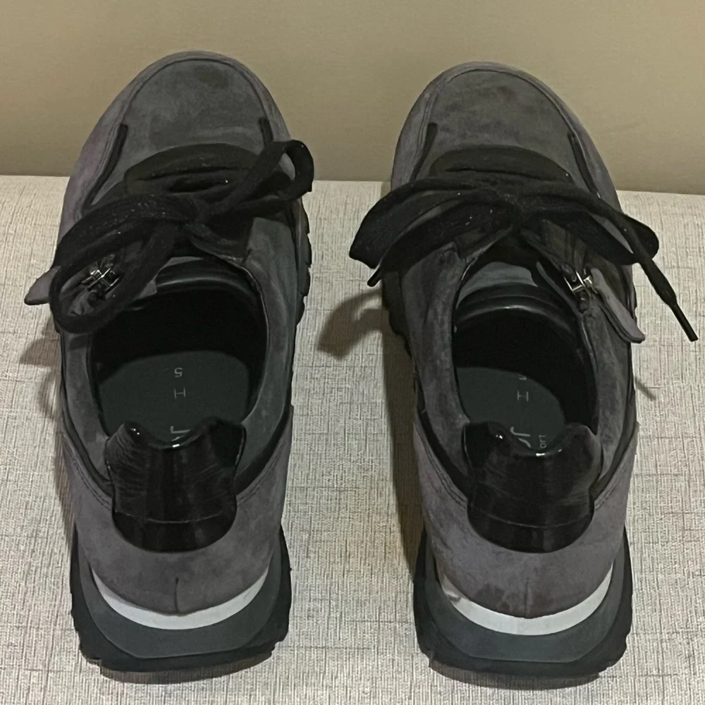 Gabor Hollywell- UK- Black and Dark Gray Sneakers, size 7.5